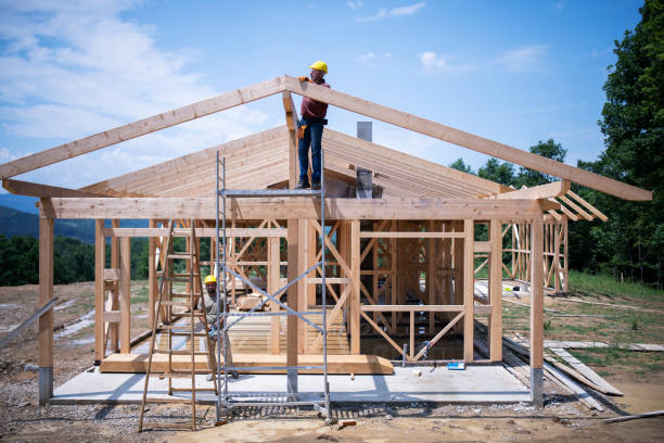 Best Roof Repair Services  in Eatons Neck, NY